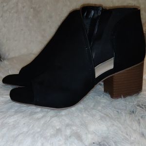 Black Open Toe/Side heel